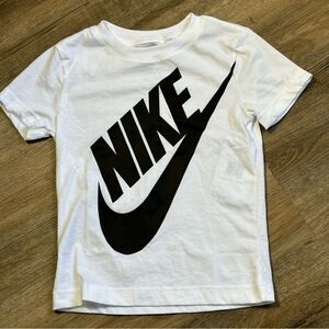 Nike Boys Active T-Shirt Size 4